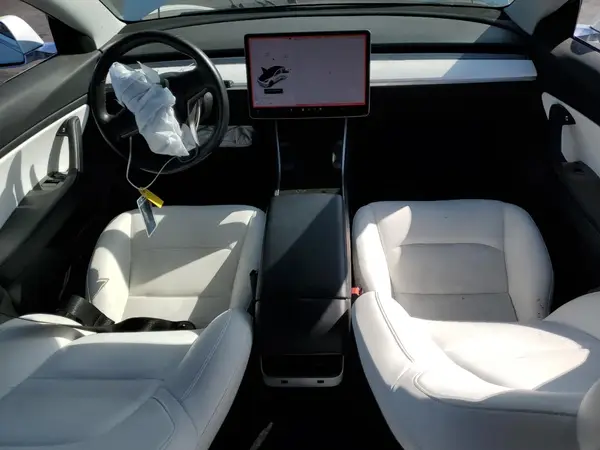 5YJ3E1EB5JF112911 2018 TESLA MODEL 3 - Image 8