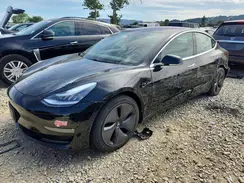 5YJ3E1EB5JF113086 2018 TESLA MODEL 3