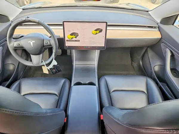 5YJ3E1EB5JF113086 2018 TESLA MODEL 3 - Image 8