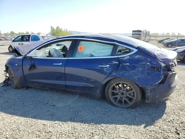 5YJ3E1EB5JF115047 2018 TESLA MODEL 3 - Image 2