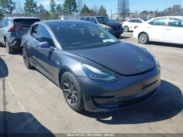 5YJ3E1EB5JF119146 2018 TESLA MODEL 3 - Image 1
