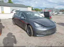 5YJ3E1EB5JF119549 2018 TESLA MODEL 3