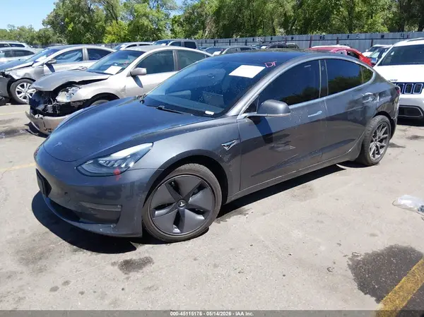 5YJ3E1EB5JF119647 2018 TESLA MODEL 3 - Image 2