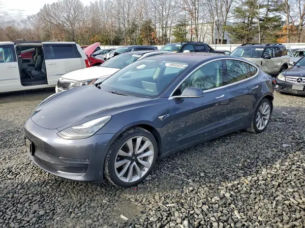 5YJ3E1EB5JF121110 2018 TESLA MODEL 3 - Image 1