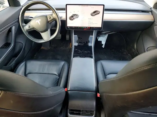 5YJ3E1EB5JF121186 2018 TESLA MODEL 3 - Image 8
