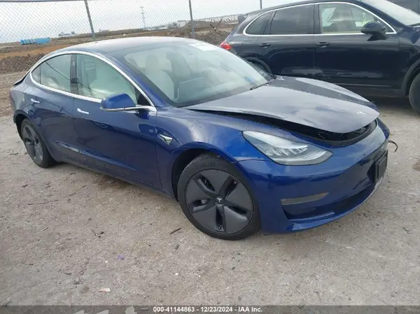 5YJ3E1EB5JF122175 2018 TESLA MODEL 3 - Image 1