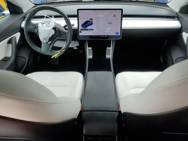 5YJ3E1EB5JF122189 2018 TESLA MODEL 3 - Image 8