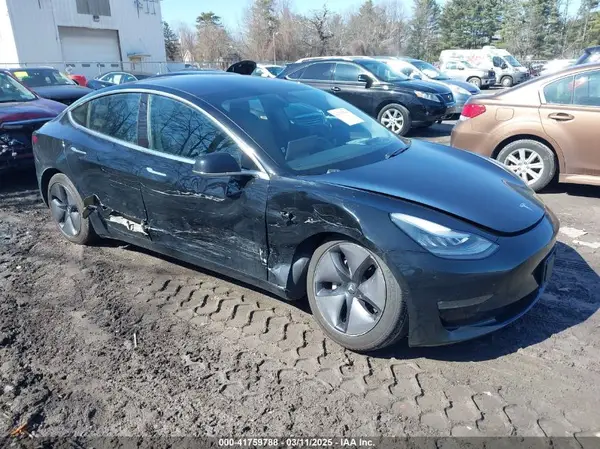 5YJ3E1EB5JF127358 2018 TESLA MODEL 3 - Image 1