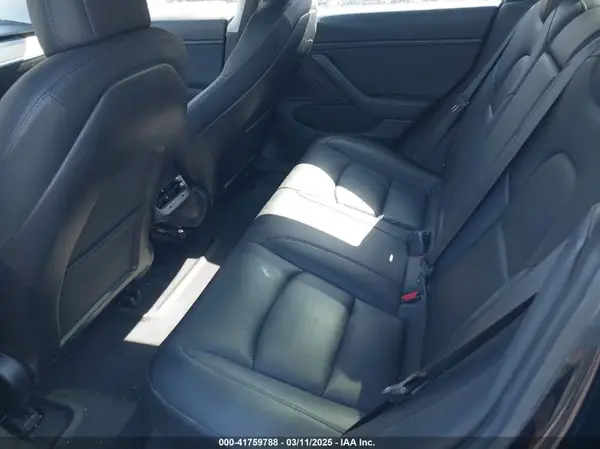 5YJ3E1EB5JF127358 2018 TESLA MODEL 3 - Image 8