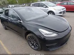 5YJ3E1EB5JF127862 2018 TESLA MODEL 3