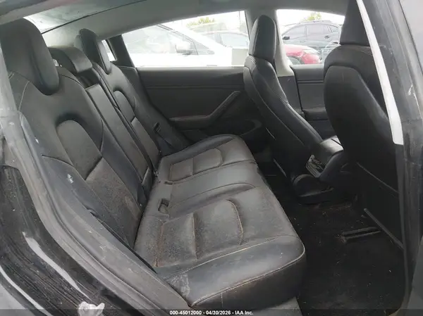 5YJ3E1EB5JF127862 2018 TESLA MODEL 3 - Image 8