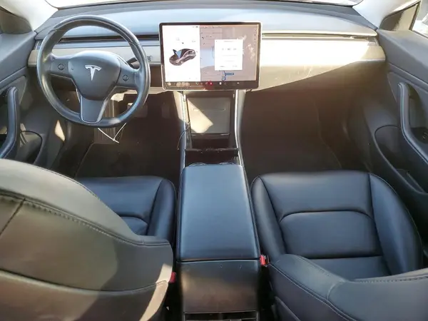5YJ3E1EB5JF129076 2018 TESLA MODEL 3 - Image 8