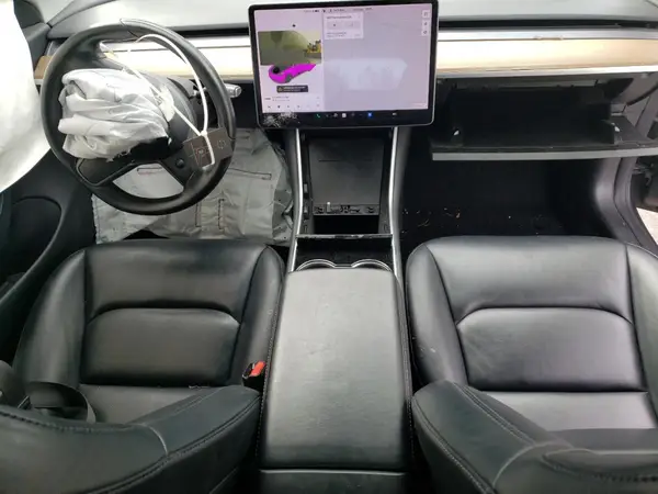 5YJ3E1EB5JF130437 2018 TESLA MODEL 3 - Image 8