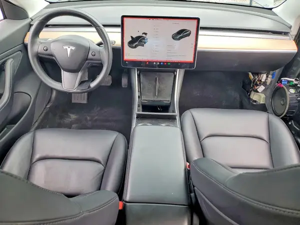 5YJ3E1EB5JF130518 2018 TESLA MODEL 3 - Image 8