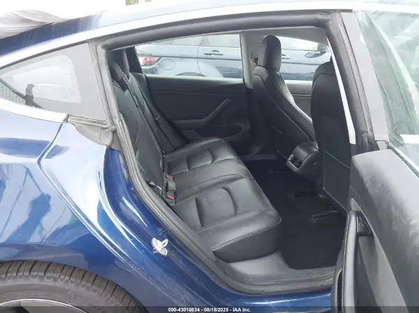 5YJ3E1EB5JF130776 2018 TESLA MODEL 3 - Image 8