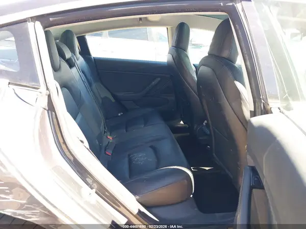 5YJ3E1EB5JF131362 2018 TESLA MODEL 3 - Image 8