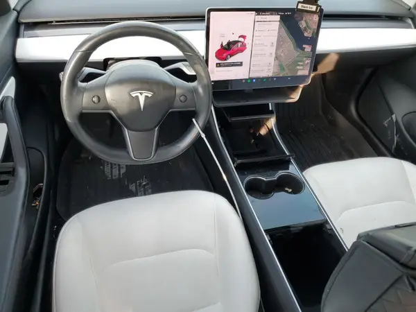 5YJ3E1EB5JF134911 2018 TESLA MODEL 3 - Image 8