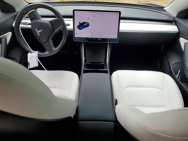5YJ3E1EB5JF135332 2018 TESLA MODEL 3 - Image 8