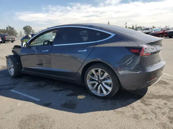 5YJ3E1EB5JF145343 2018 TESLA MODEL 3 - Image 2