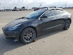 5YJ3E1EB5JF170372 2018 TESLA MODEL 3