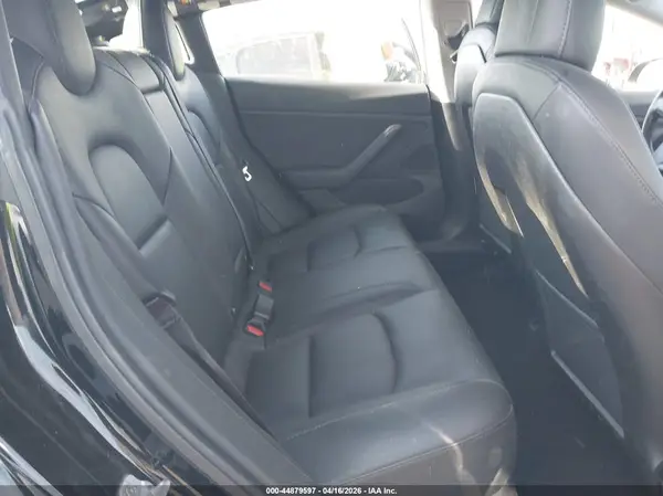 5YJ3E1EB5JF178410 2018 TESLA MODEL 3 - Image 8