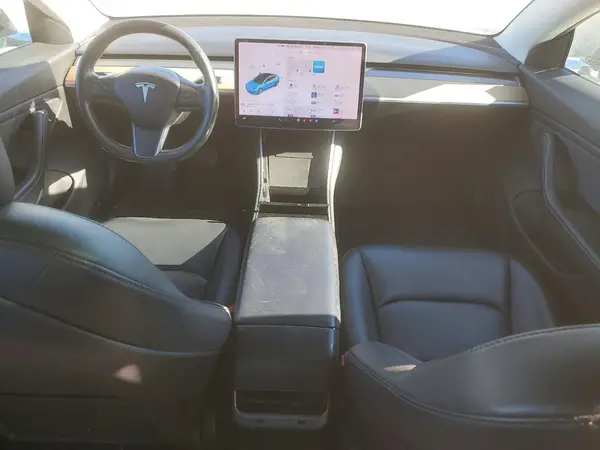 5YJ3E1EB5JF182747 2018 TESLA MODEL 3 - Image 8