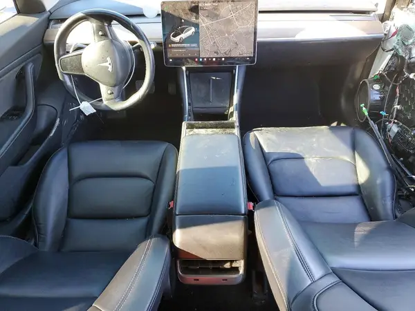 5YJ3E1EB5JF185583 2018 TESLA MODEL 3 - Image 8
