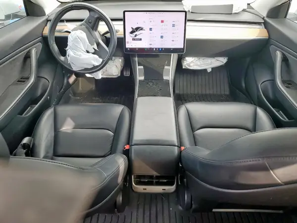5YJ3E1EB5JF186023 2018 TESLA MODEL 3 - Image 8