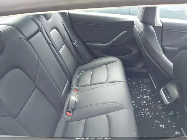 5YJ3E1EB5JF187365 2018 TESLA MODEL 3 - Image 8