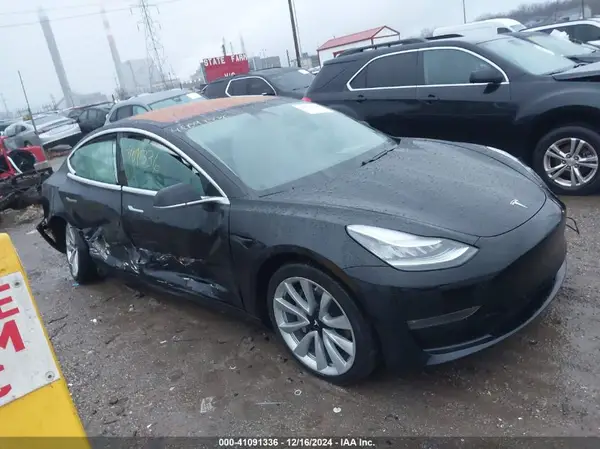 5YJ3E1EB5KF194091 2019 TESLA MODEL 3 - Image 1