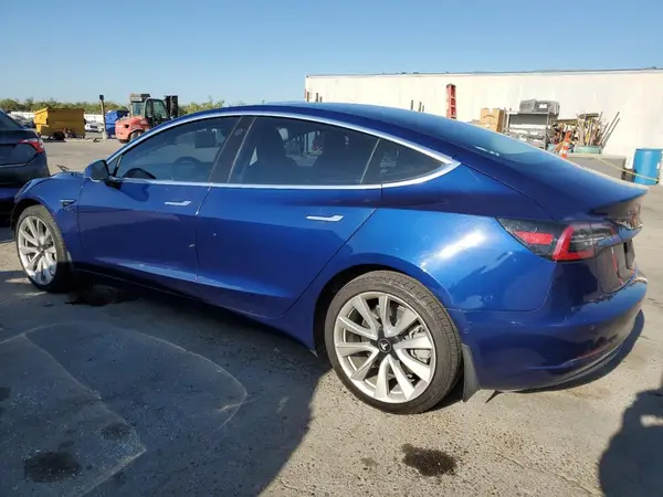 5YJ3E1EB5KF194138 2019 TESLA MODEL 3 - Image 2