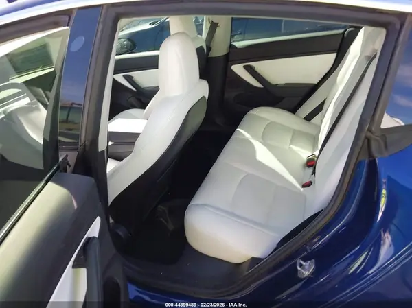 5YJ3E1EB5KF195435 2019 TESLA MODEL 3 - Image 8