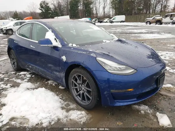 5YJ3E1EB5KF199548 2019 TESLA MODEL 3 - Image 1