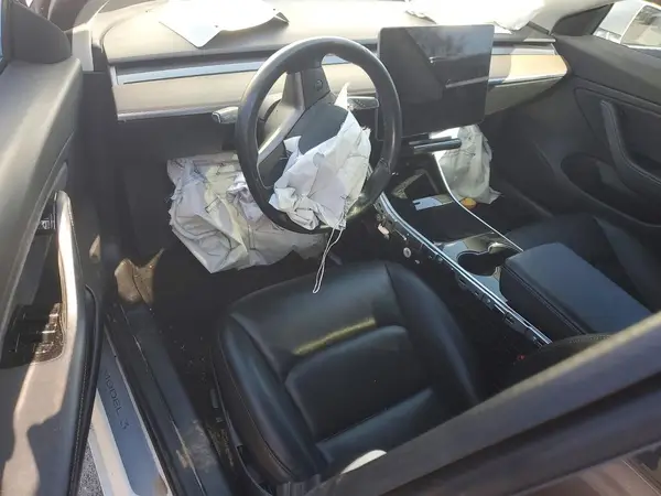 5YJ3E1EB5KF199663 2019 TESLA MODEL 3 - Image 8