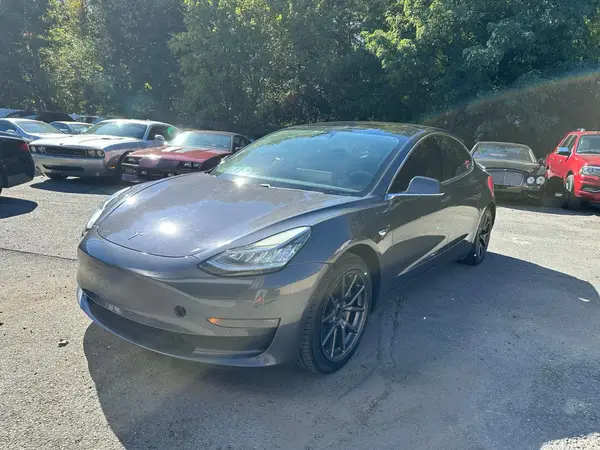 5YJ3E1EB5KF210113 2019 TESLA MODEL 3 - Image 2