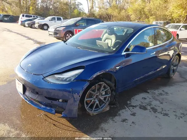 5YJ3E1EB5KF210970 2019 TESLA MODEL 3 - Image 2