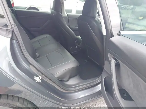 5YJ3E1EB5KF213996 2019 TESLA MODEL 3 - Image 8