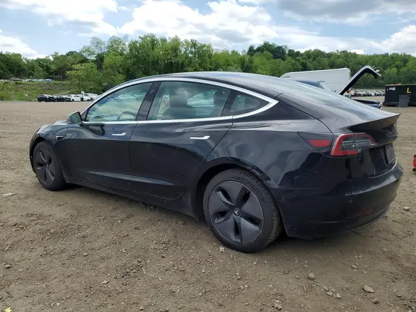 5YJ3E1EB5KF359296 2019 TESLA MODEL 3 - Image 2