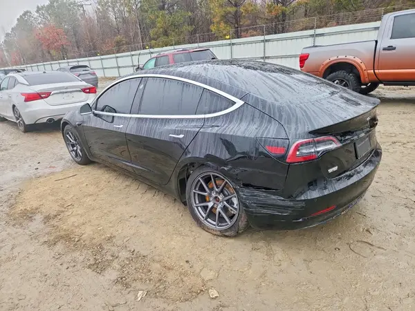 5YJ3E1EB5KF385557 2019 TESLA MODEL 3 - Image 2