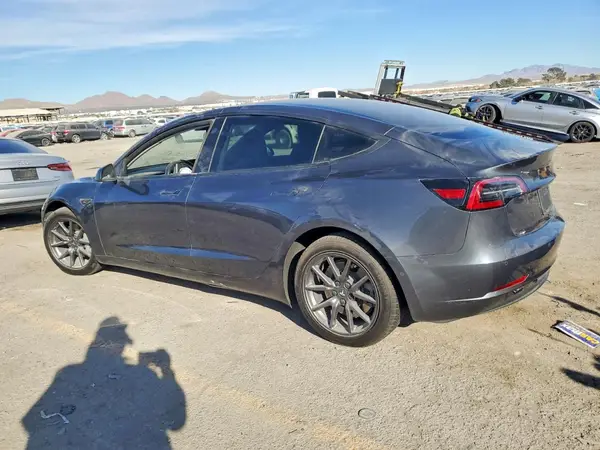5YJ3E1EB5KF386871 2019 TESLA MODEL 3 - Image 2
