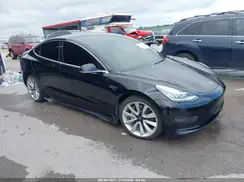 5YJ3E1EB5KF388992 2019 TESLA MODEL 3