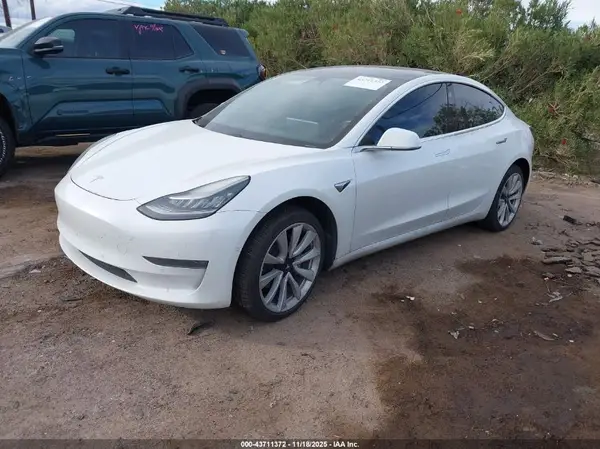5YJ3E1EB5KF390175 2019 TESLA MODEL 3 - Image 2