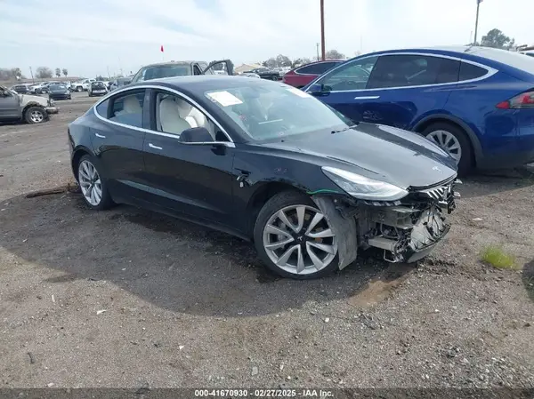 5YJ3E1EB5KF391424 2019 TESLA MODEL 3 - Image 1