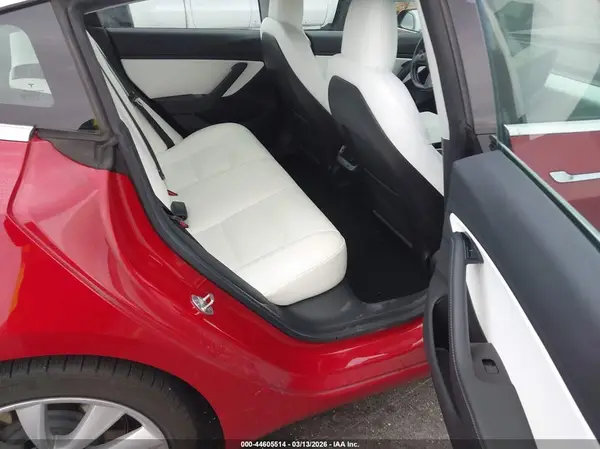 5YJ3E1EB5KF391973 2019 TESLA MODEL 3 - Image 8