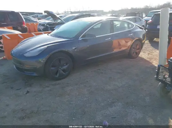 5YJ3E1EB5KF418119 2019 TESLA MODEL 3 - Image 2
