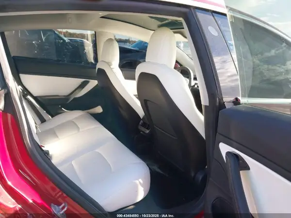 5YJ3E1EB5KF421408 2019 TESLA MODEL 3 - Image 8