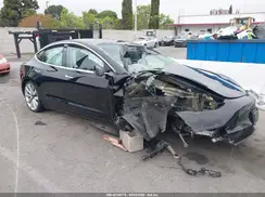 5YJ3E1EB5KF434613 2019 TESLA MODEL 3