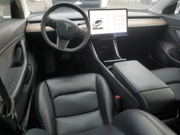 5YJ3E1EB5KF437446 2019 TESLA MODEL 3 - Image 8
