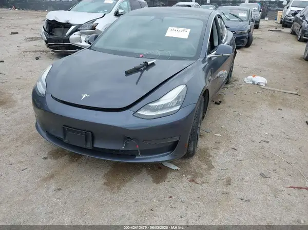 5YJ3E1EB5KF437575 2019 TESLA MODEL 3 - Image 2