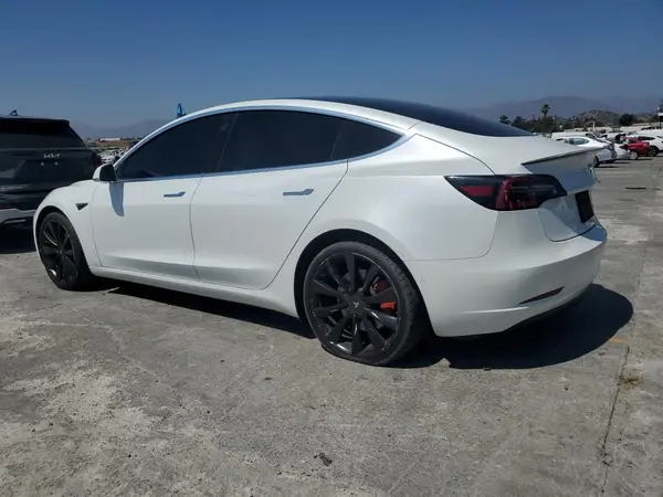 5YJ3E1EB5KF438676 2019 TESLA MODEL 3 - Image 2